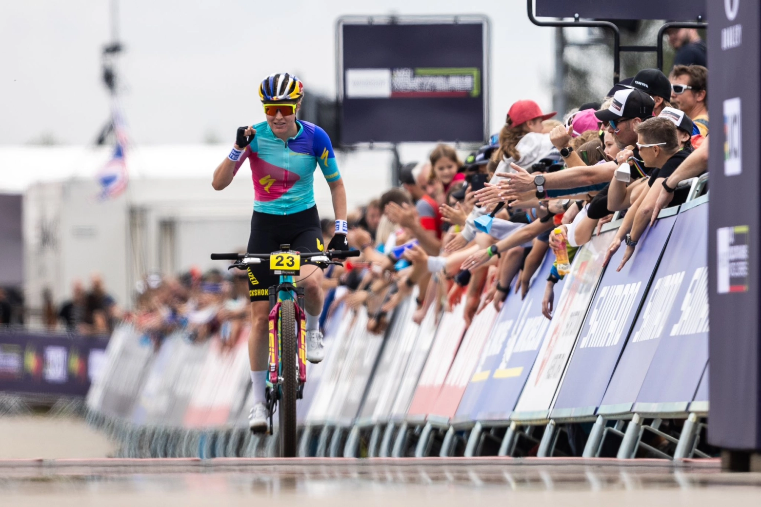 Laura Stigger signs with the road team SD Worx-Protime