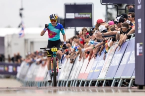 Laura Stigger signs with the road team SD Worx-Protime