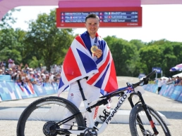 Pinarello makes it clear: Tom Pidcock will continue competing with Pinarello bikes in MTB, CX, and gravel