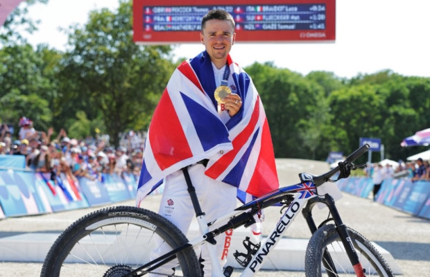 Pinarello makes it clear: Tom Pidcock will continue competing with Pinarello bikes in MTB, CX, and gravel