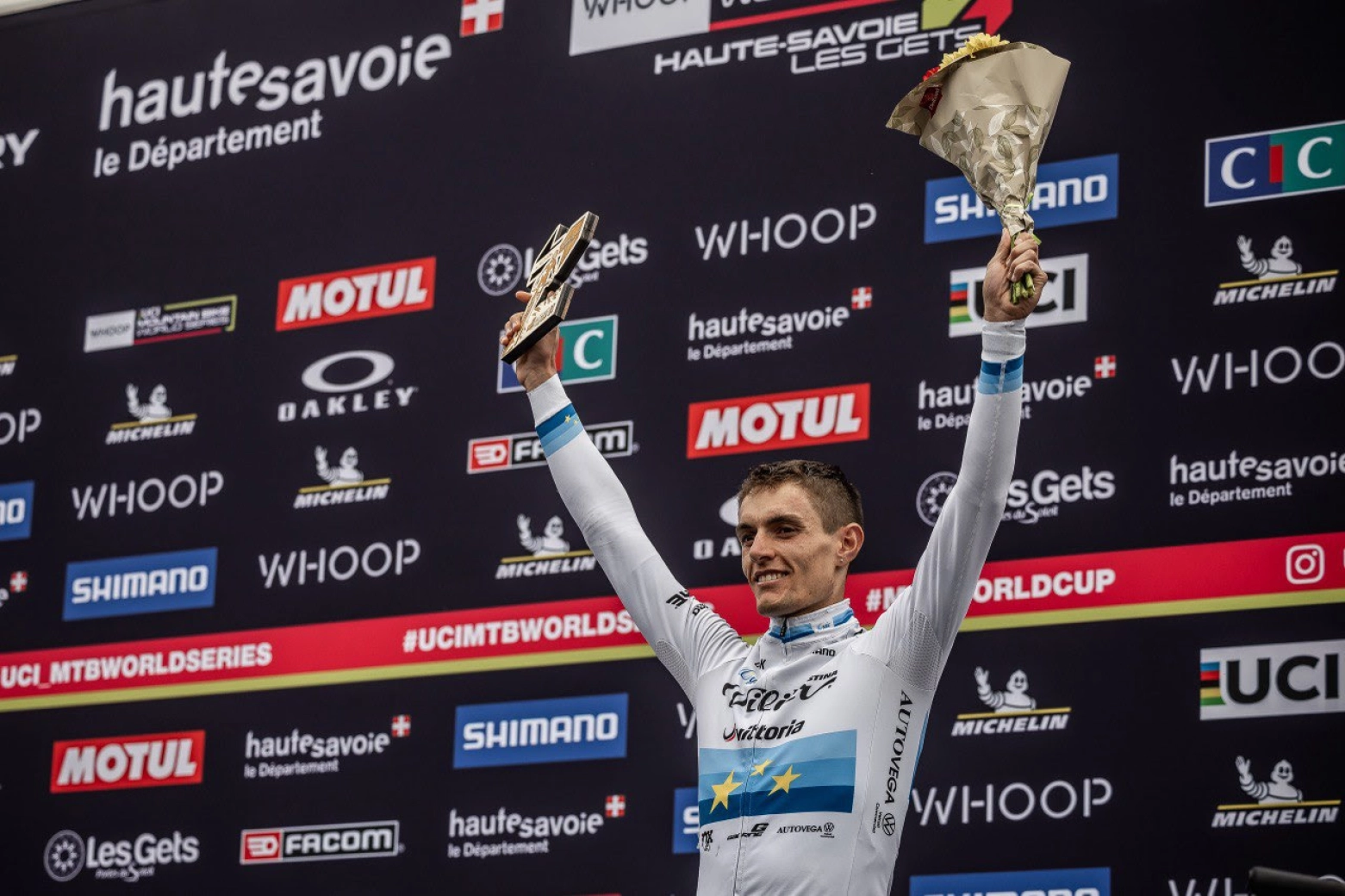 The European XCO champion renews with Wilier Vitoria until Los Angeles 2028