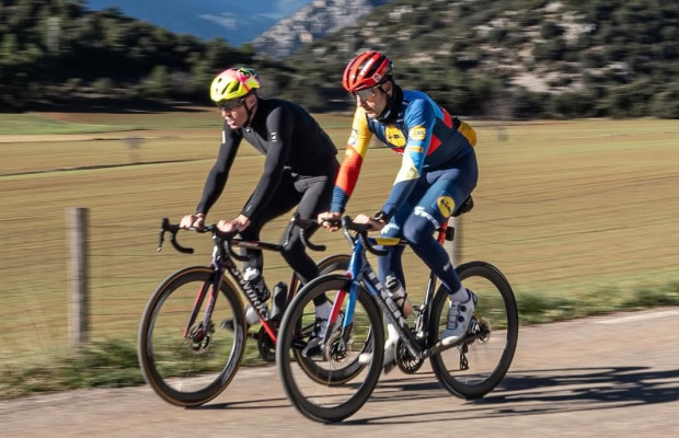 Aleix Espargaró jumps into professional cycling with Lidl Trek