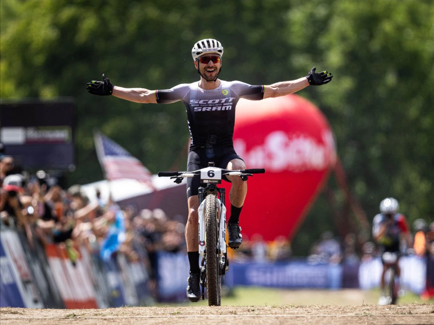 Schurter liderará el SCOTT SRAM hasta 2026: "No quiero cambiar nada en esta fórmula ganadora"