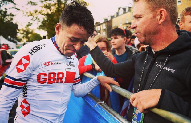 Le coach de Pidcock quitte également l'équipe INEOS Grenadiers