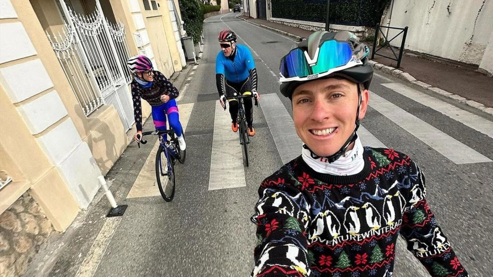 Sobrevivir a la Navidad sin aumentar de talla: por qué a veces es imposible parar de comer y cómo intentarlo