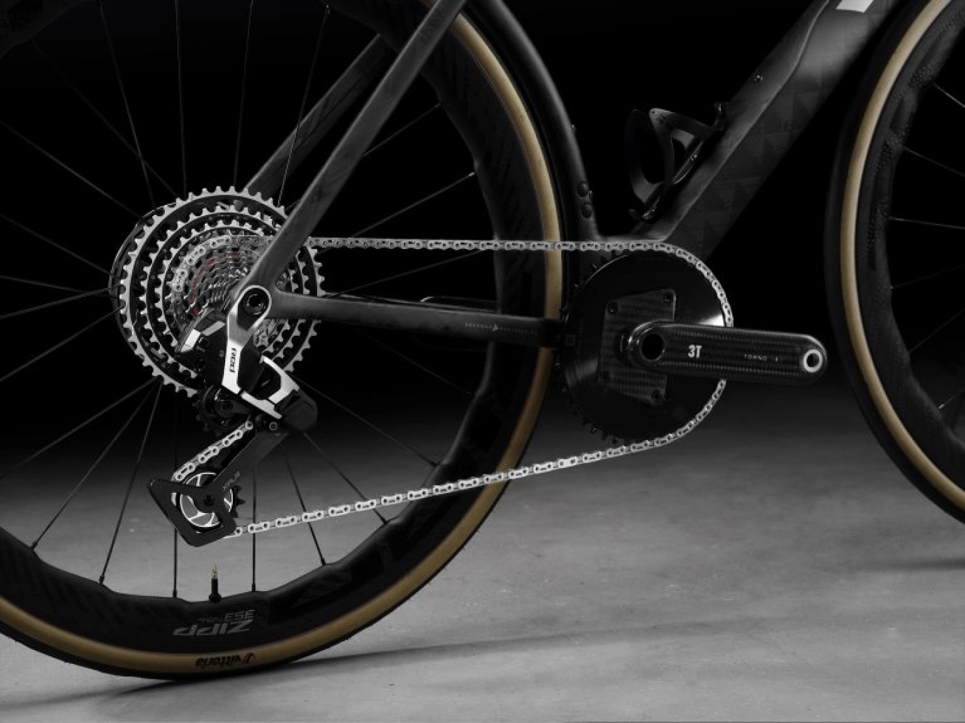 3T is once again betting on the single chainring on the road with the new SRAM Red AXS XPLR