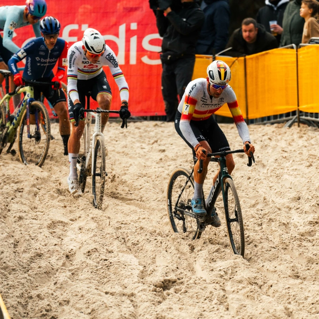 Where and when to watch the CX World Cup in Gavere: Van der Poel's new show?