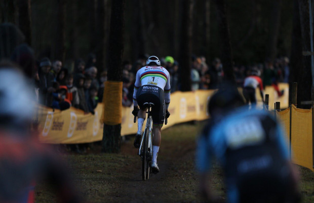 Onde e quando assistir à Copa do Mundo de CX em Gavere - outro recital de Van der Poel?