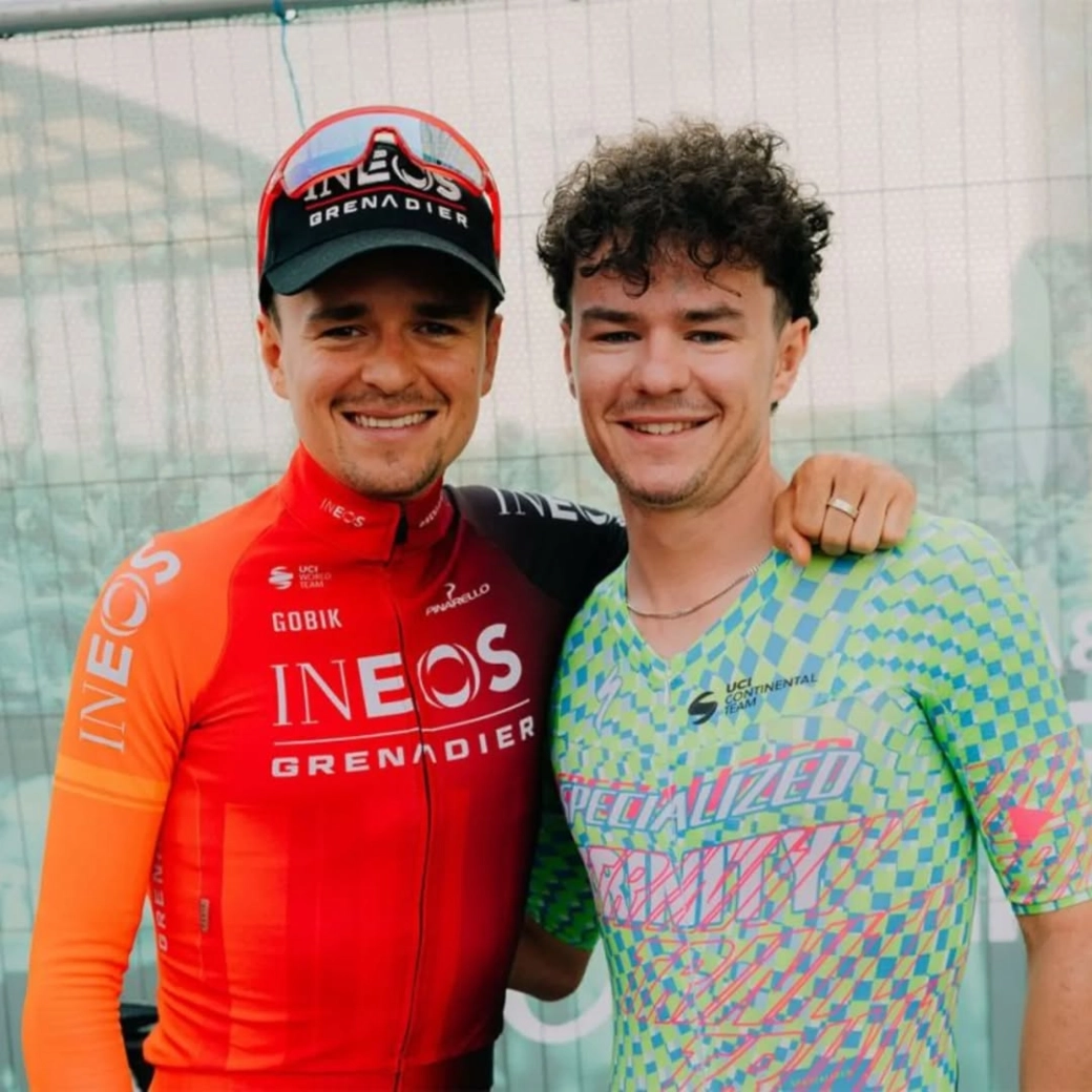 Pidcock takes his coach and his brother to Q36.5