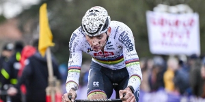 Now comes the eagerly awaited first Van der Poel vs Van Aert of the season at the Exact Cross in Loenhout