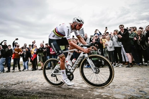 Van der Poel is preparing to get closer to Pogacar