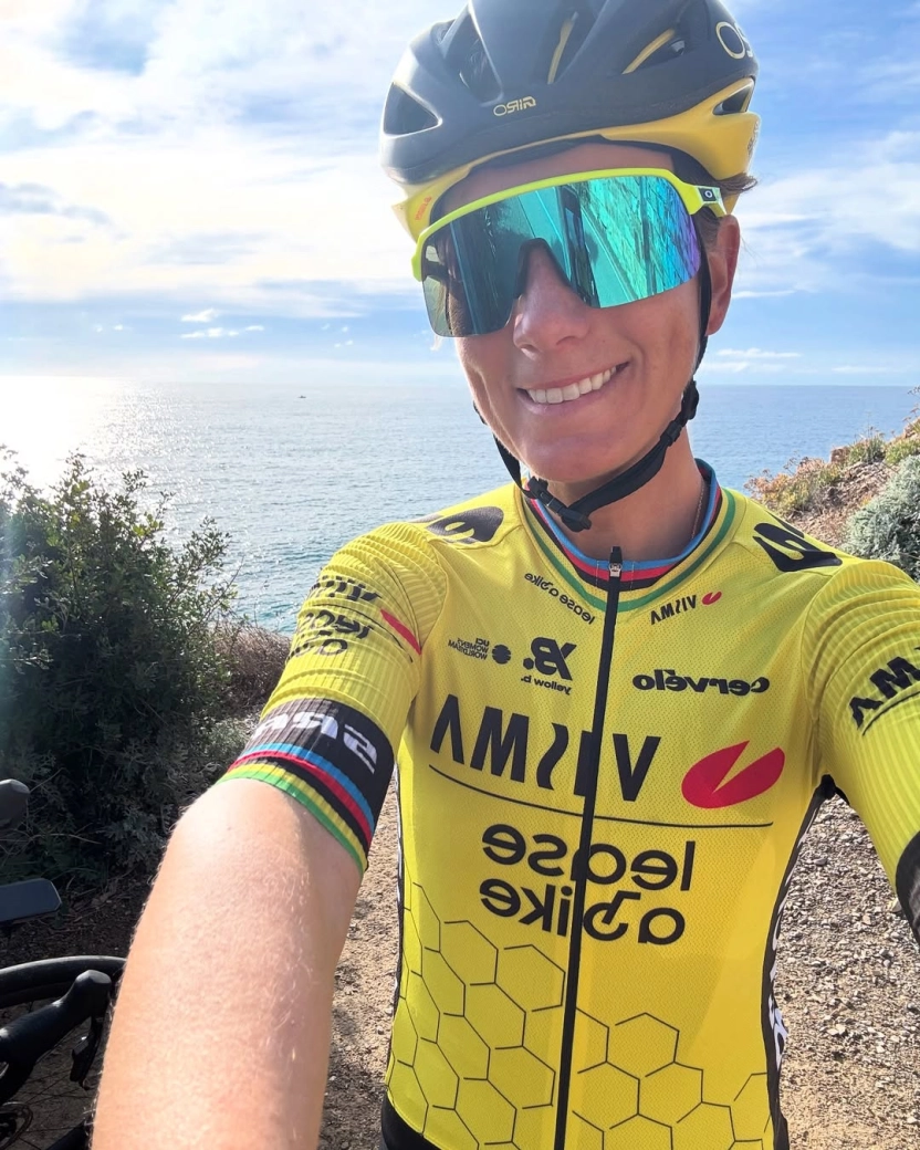 Pauline Ferrand-Prévot ya entrena con su nuevo equipo: "Soy una de las más veteranas, es muy interesante sentir que estoy al final de mi carrera y al principio"