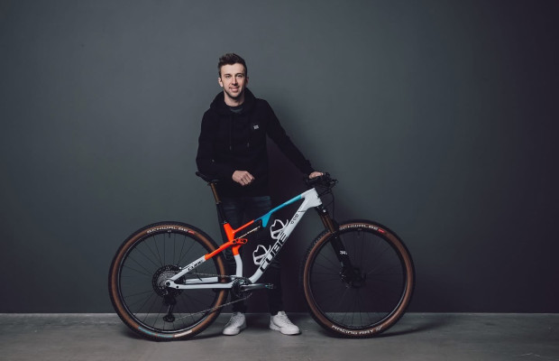 Ondrej Cink signs with Cube