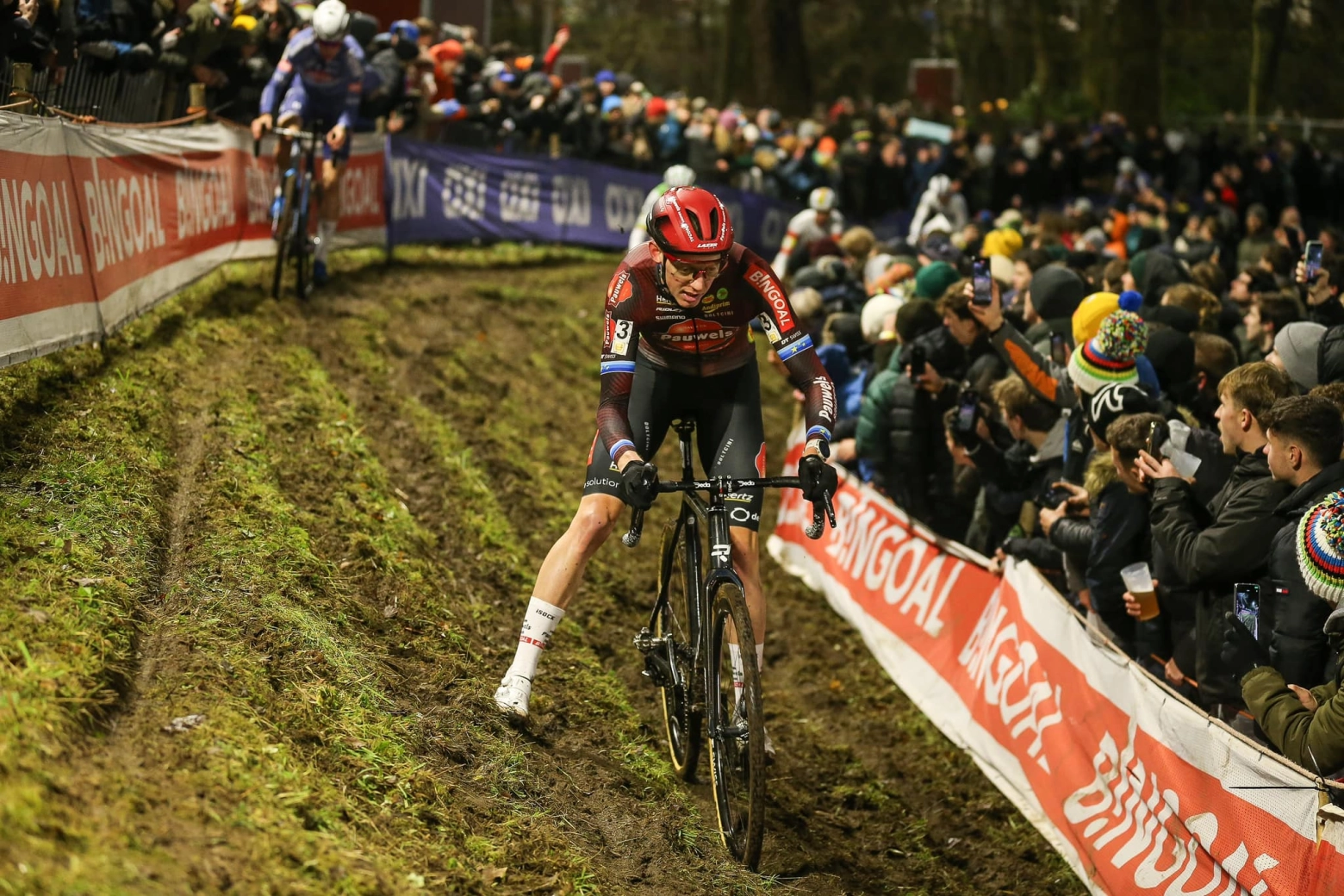 Absent Van der Poel, Wout van Aert will be the main attraction this Sunday at the Dendermonde World Cup