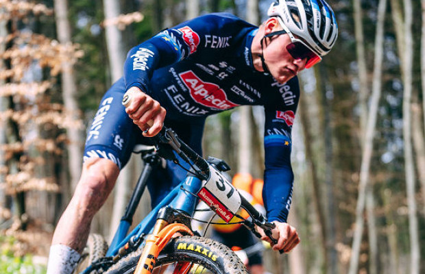 Van der Poel quer ser Campeão do Mundo XCO em 2025