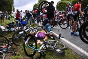 Van Aert, Froome and other cyclists want to reduce the speed in the races