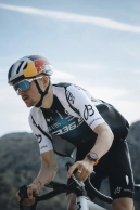 Tom Pidcock debuts the revolutionary Q36.5 kit for 2025