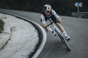 Tom Pidcock debuts the revolutionary Q36.5 kit for 2025