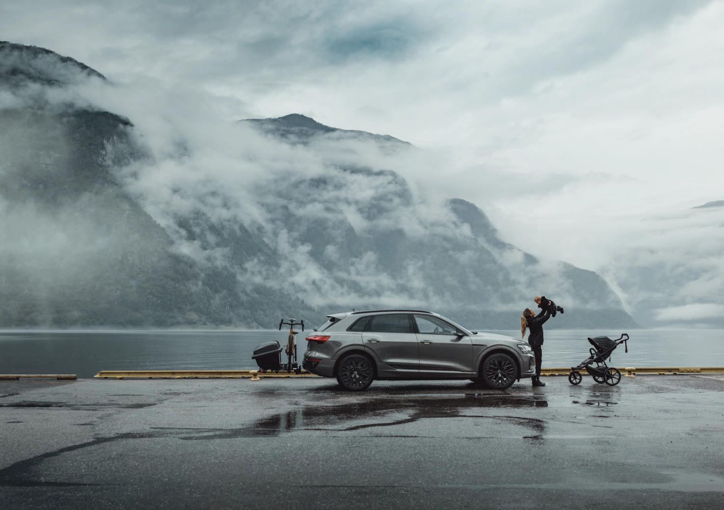 The Thule Santu adds a storage box to the bike rack