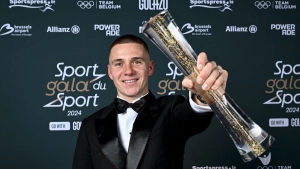 Evenepoel has a nerve injury and his recovery is complicated for the Classics