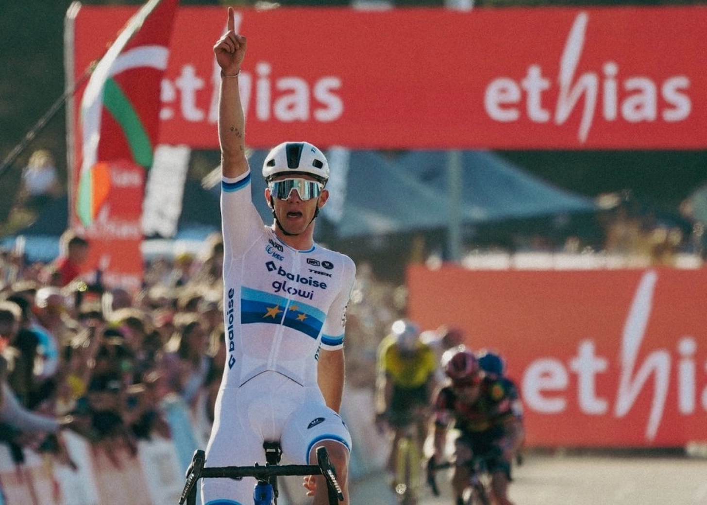 Thibau Nys imposes his power in the Benidorm World Cup