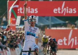 Thibau Nys imposes his power in the Benidorm World Cup