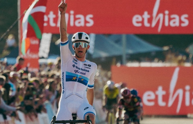 Thibau Nys impose sa puissance à la Coupe du Monde de Benidorm