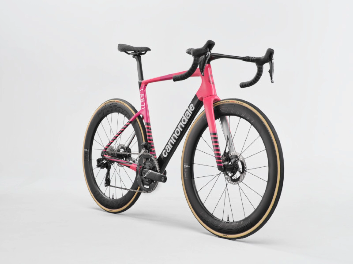 The new Cannondale LAB71 SuperSix EVO Team Edition 2025 from EF Education-EasyPost in detail