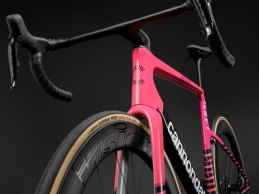 Al detalle la nueva Cannondale LAB71 SuperSix EVO Team Edition 2025 del EF Education-EasyPost