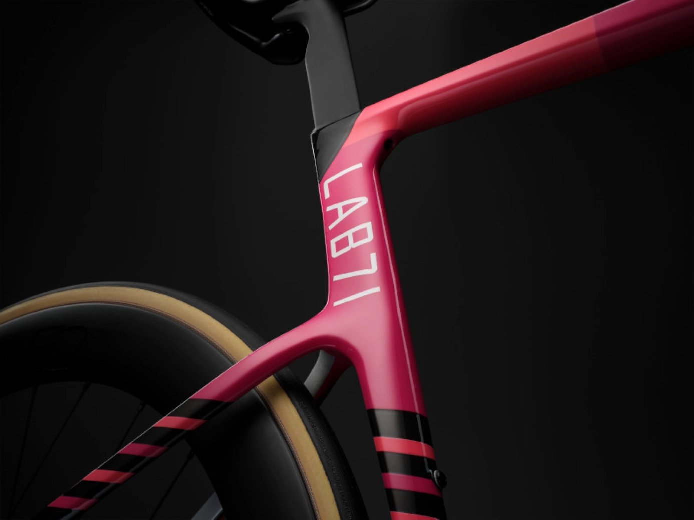 The new Cannondale LAB71 SuperSix EVO Team Edition 2025 from EF Education-EasyPost in detail