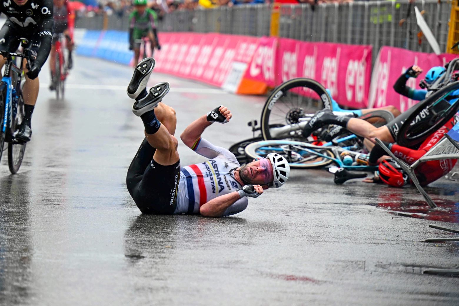 L'UCI est indécise sur les mesures de sécurité à mettre en place, mais l'airbag pourrait être une option