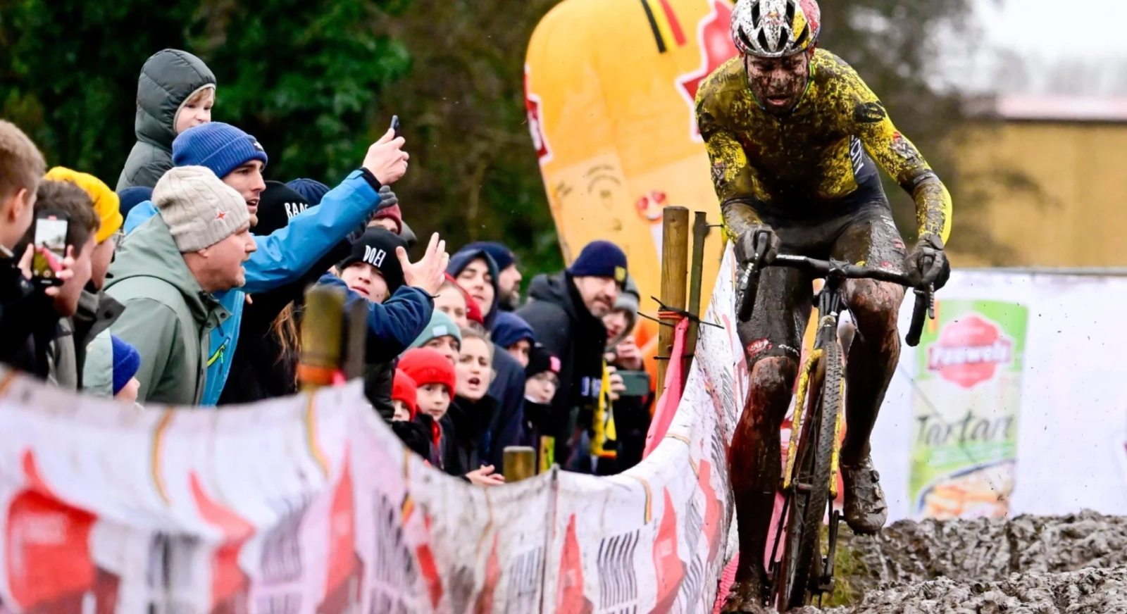 Wout van Aert surpreende a todos e confirma sua participação no Campeonato Mundial de CX de Lievin