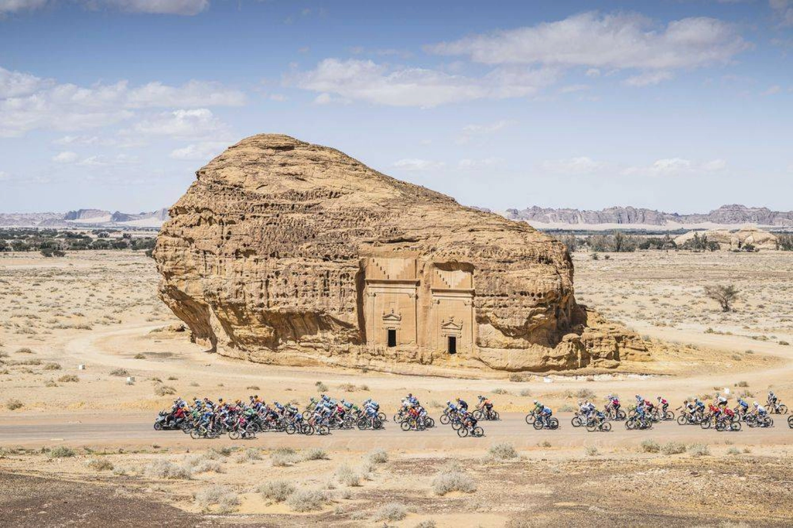 Tom Pidcock makes his debut in the AlUla Tour with the Q36.5 team