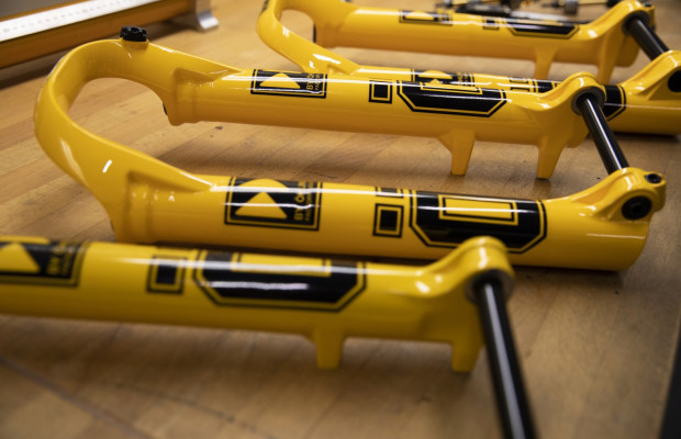 Brembo compra Öhlins Racing y promete llevar la innovación de la competición a las tiendas