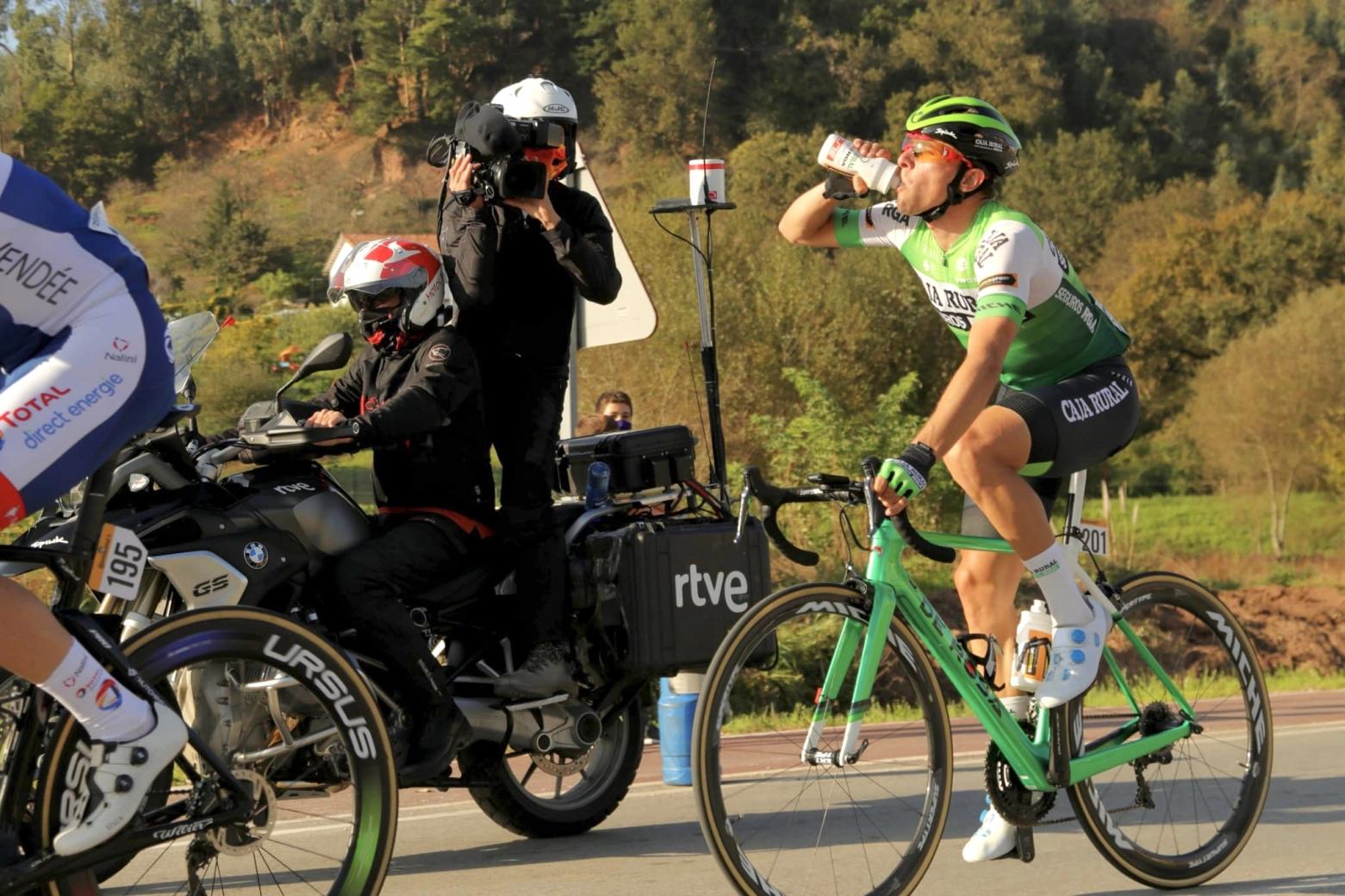 Watching cycling on TV has become prohibitive in the UK and Warner Bros is being accused of price gouging