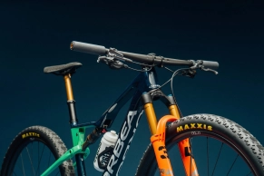 Em detalhe, as novas Oiz e Alma da equipe Orbea Fox Factory