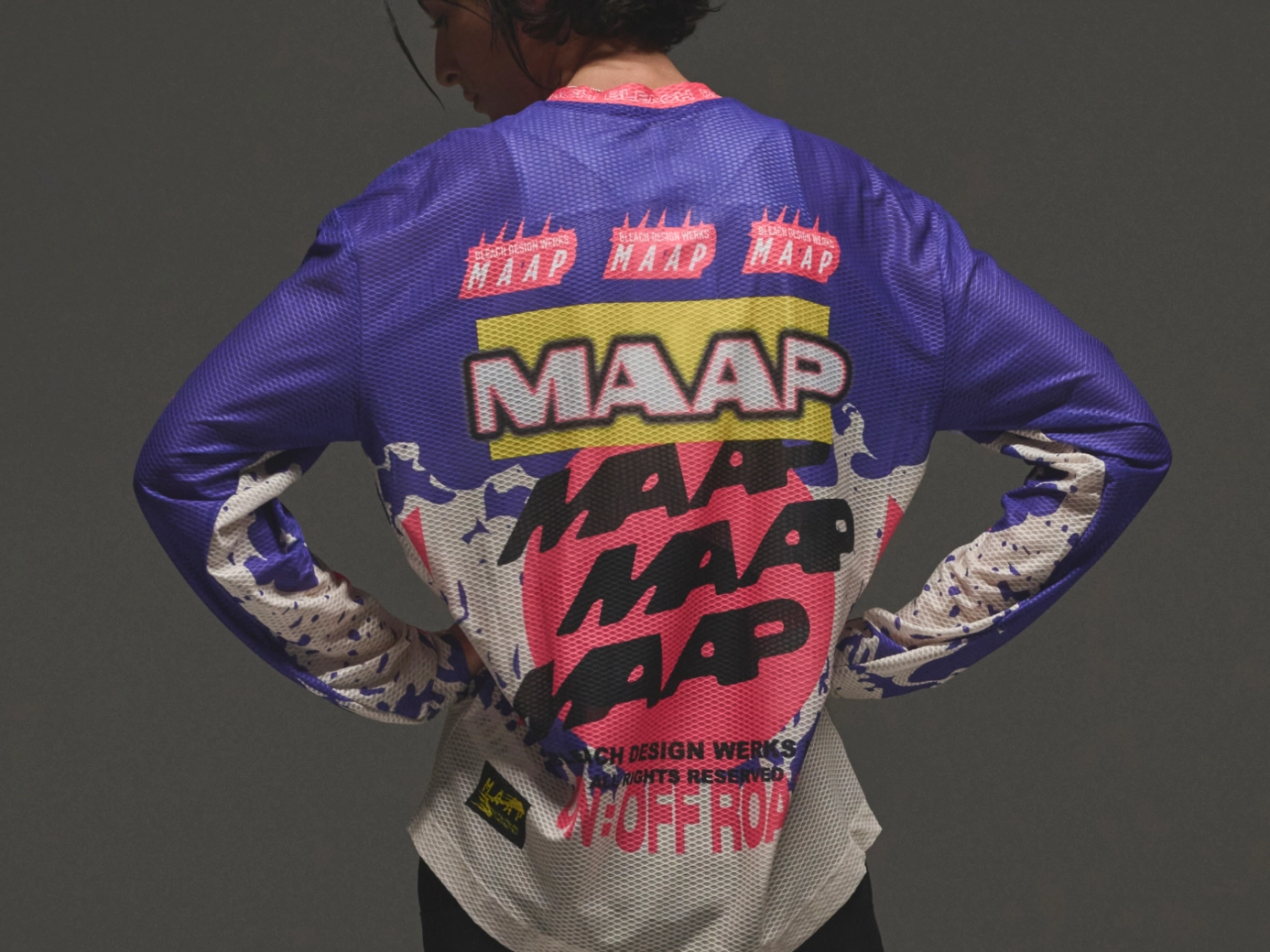 MAAP presenta una colección cápsula inspirada en motos y streetart