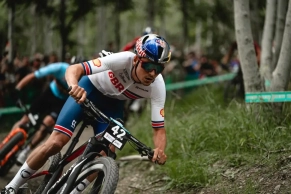 The Q36.5 creates a UCI MTB team for Pirdcock
