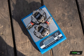 We tested the Favero Assioma PRO MX-2: the lightest power meter on the market is very versatile, durable, and boasts autonomy