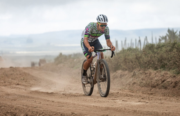 Orbea entre dans le gravel de compétition avec une équipe d'élite et la Terra comme protagoniste