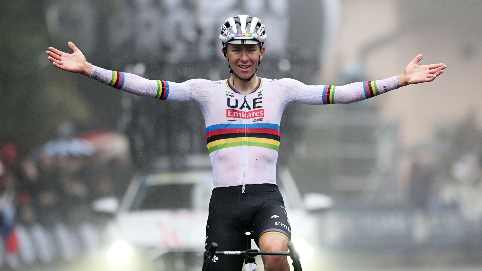 Pogacar makes his debut in the UAE Tour