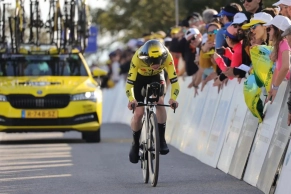 Vingeegard and Pogacar start the season tied in victories