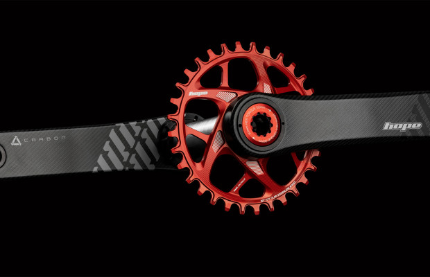 Carbon and foam to absorb vibrations and impacts, that's how the new Hope gravel cranks are
