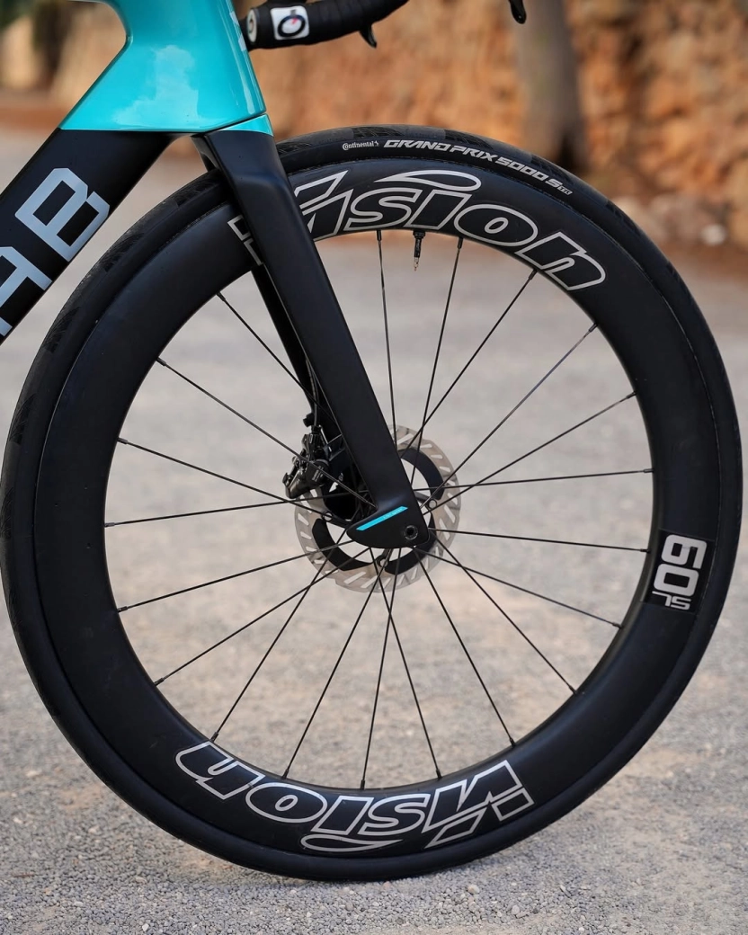 Is the cheapest World Tour bike in the peloton? The Astana X-LAB AD9 goes on sale