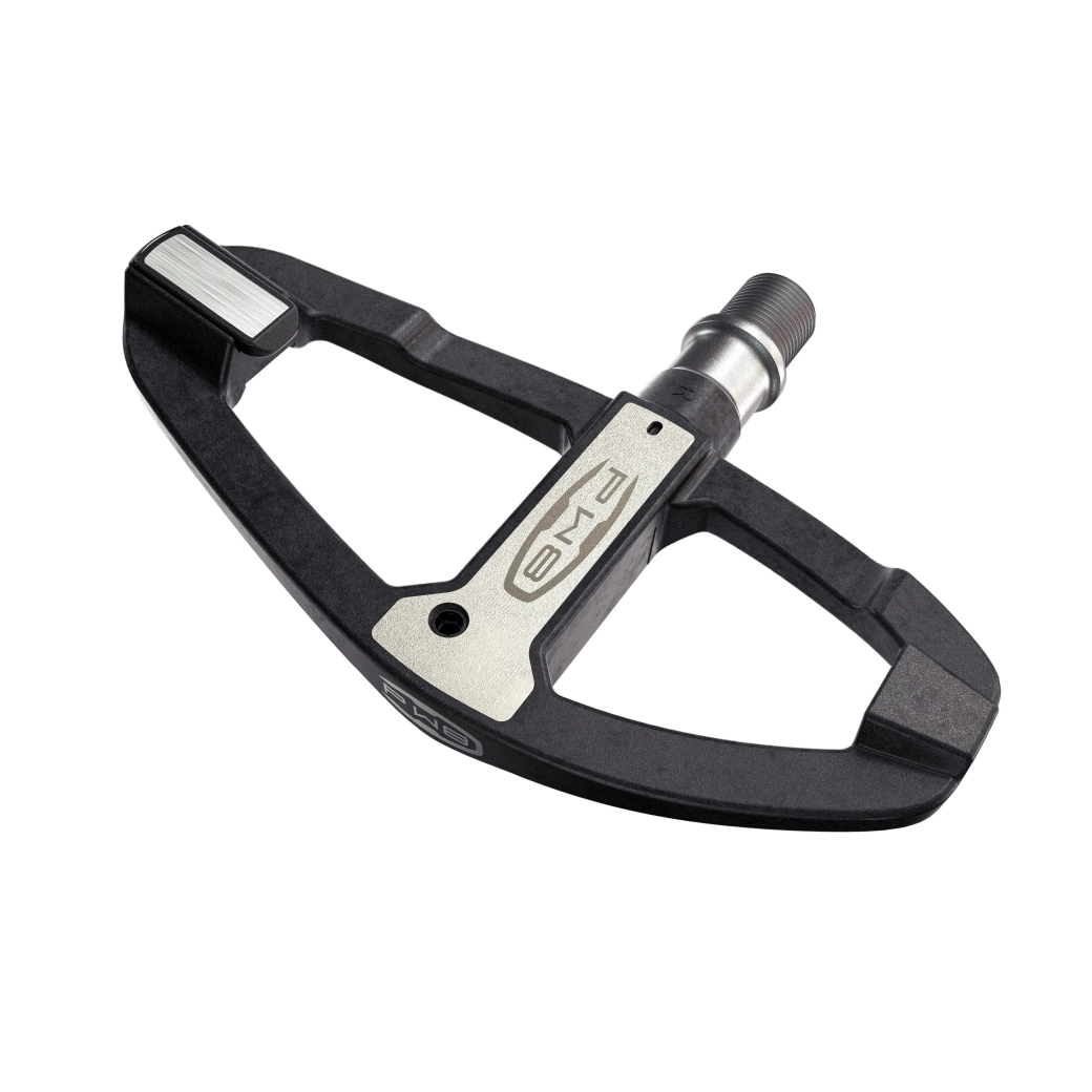 The radical Ekoi pedals go on sale without any issues with the UCI