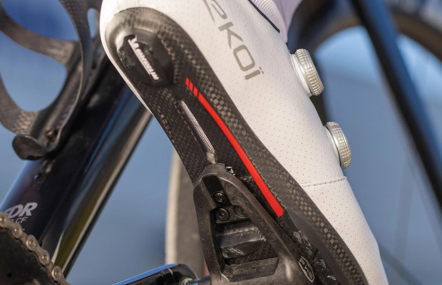 Les pédales radicales Ekoi sont mises en vente sans problème avec l'UCI
