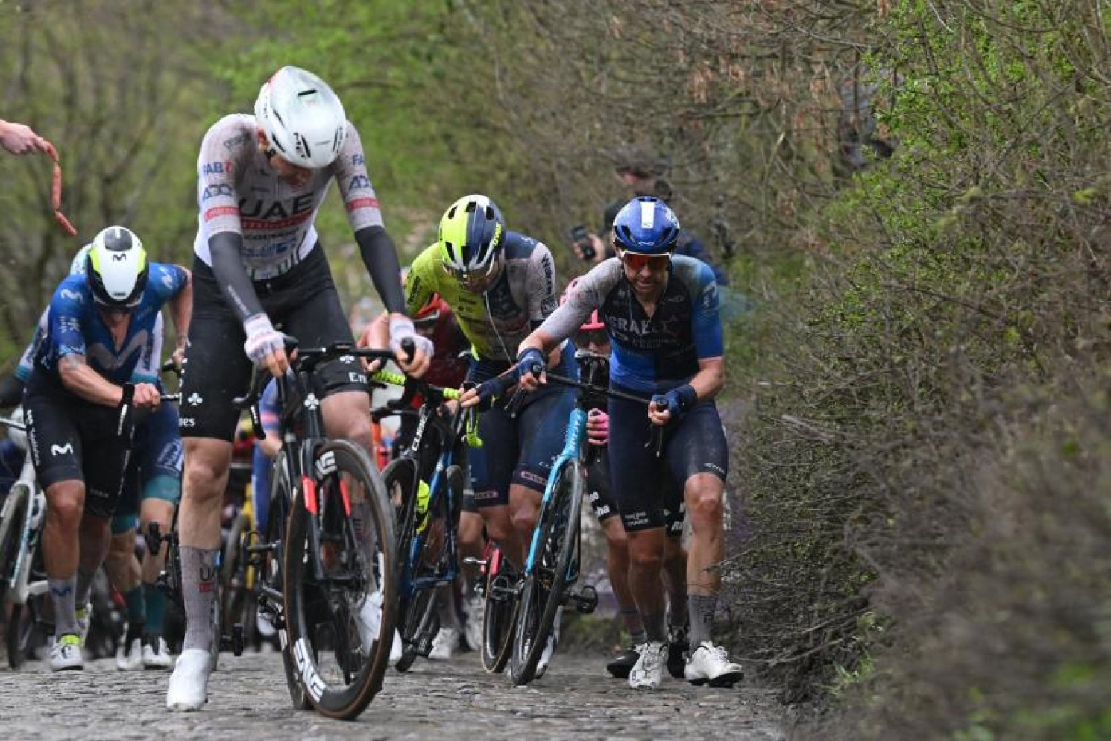 ¿Qué y cuáles son los cinco monumentos del ciclismo?