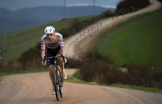 Pogacar sait déjà où il va attaquer lors de Strade Bianche 2025