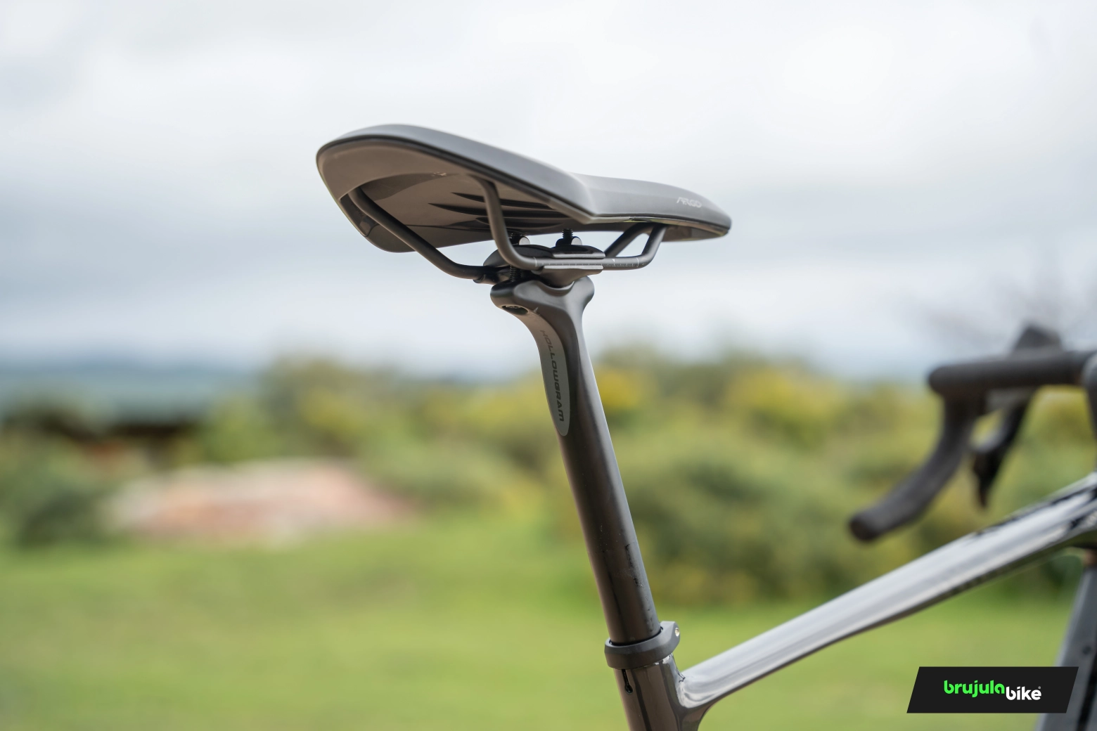 We tested the new Cannondale Topstone Carbon 2025: the gravel bike that doesn't give up anything