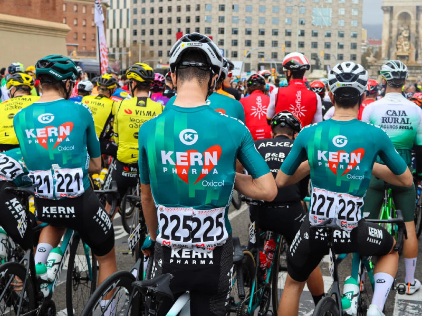 Se enreda el lío de las invitaciones para las Grandes Vueltas y debe resolverse en pocos días